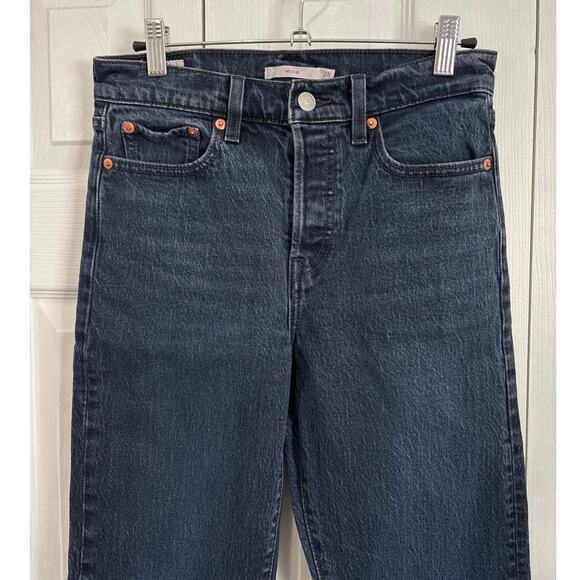 Levi’s Premium Wedgie Straight Leg Dark Wash Jeans Size 26 - Picture 2 of 10